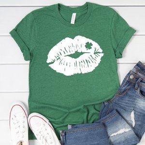 Clover Lips Green T-Shirt